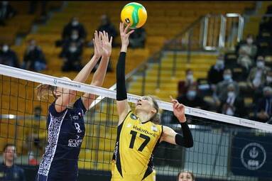 VakifBank - Chemik 3:0 [Grajber&Guidetti]