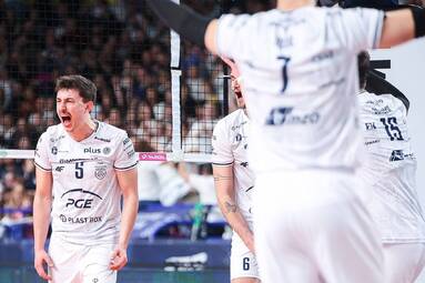 PGE Projekt pokonał 3:0 Aluron CMC Wartę [WIDEO]